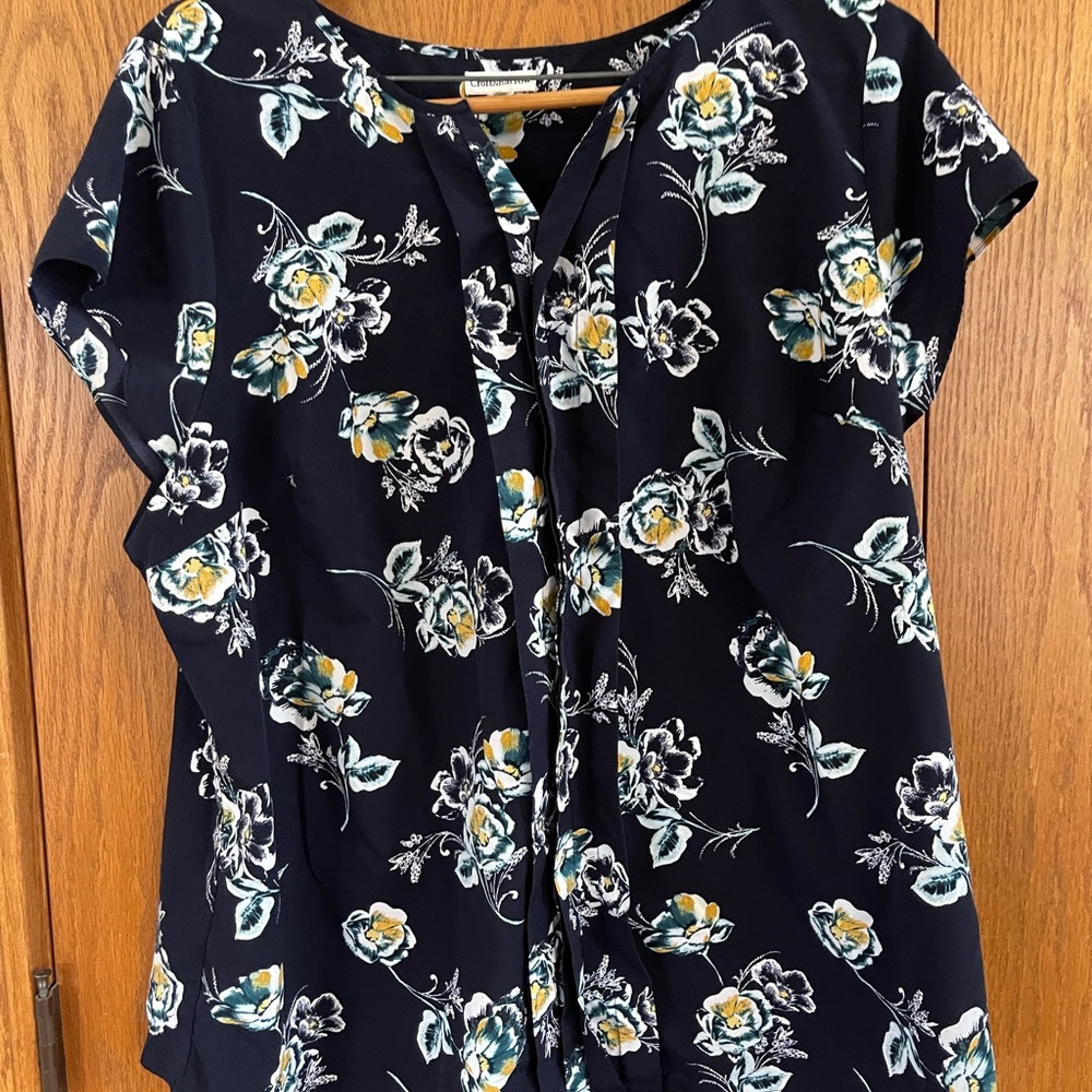 Croft & Barrow Navy Floral Blouse